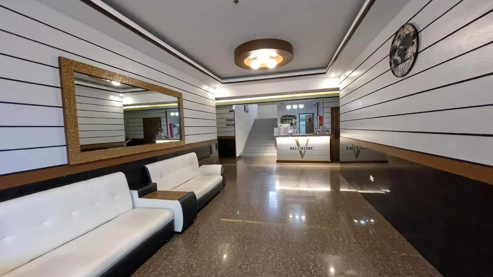 Valentine Hotel Angeles City 3*,  Filipinas