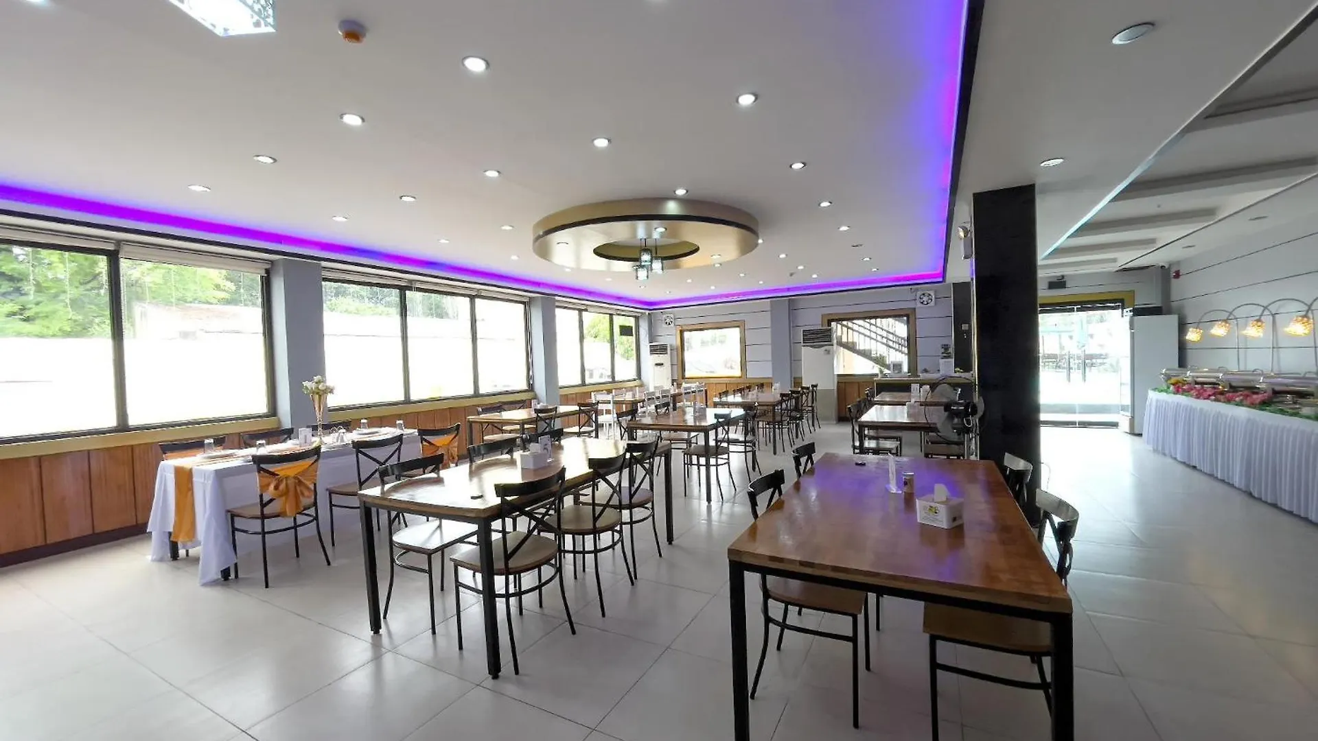 Valentine Hotel Angeles City