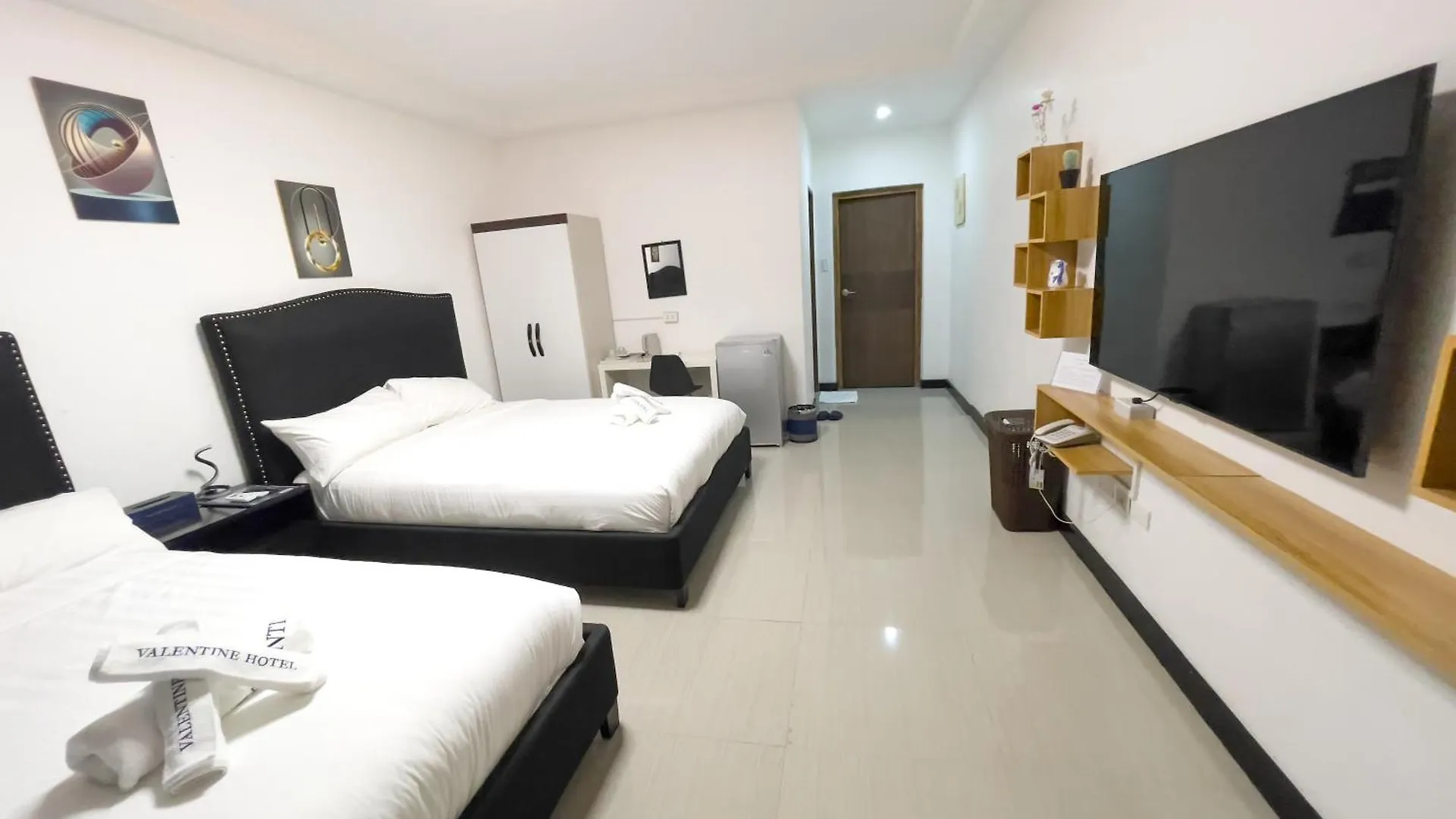 Valentine Hotel Angeles City 3*,