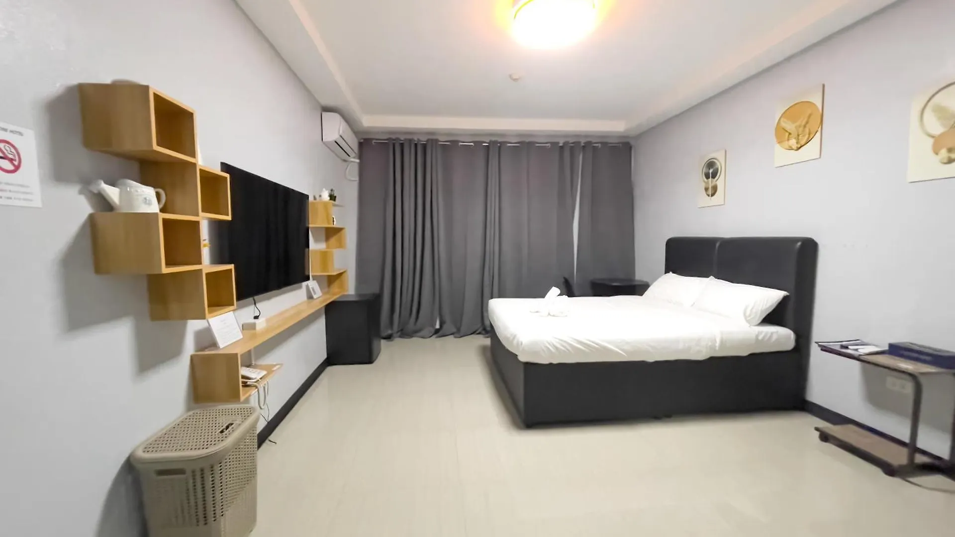 Valentine Hotel Angeles City 3*,  Filipinas